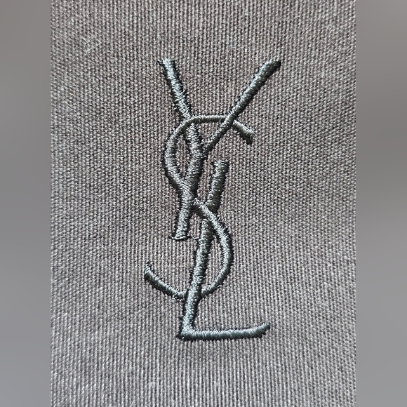 Yves Saint Laurent YSL Black Makeup Wristlet w/Gold Chain And Parfum Sample, New - Picture 3 of 10